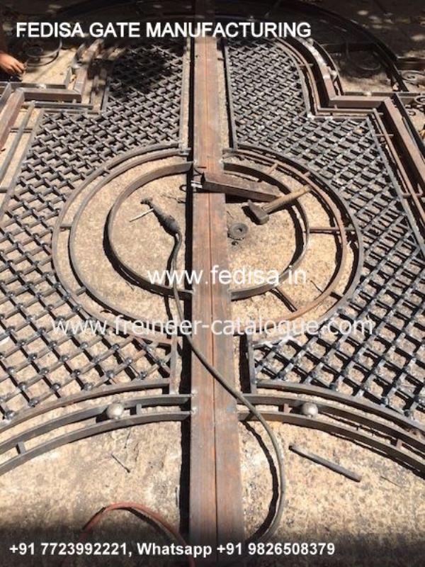 Iron Gate Design Front Gate Designs For Houses Gate Design Lohe Ka Maharaja Main Gate