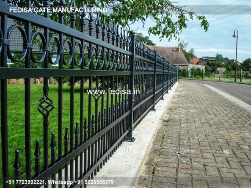 Iron Gate Design Front Gate Designs For Houses Lohe Ka Sliding Gate Gate Sunmica