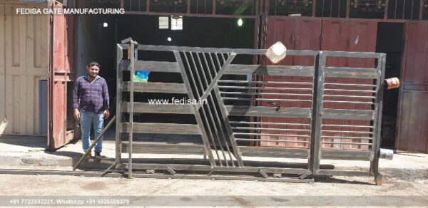 Iron Gate Design Safety Grill Gate Design For Main Door Main Gate Design 2020 Iron Dwar Gate Ke Design