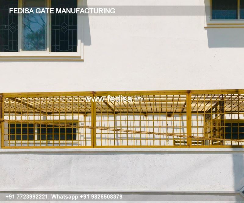 Iron Gate Design Safety Grill Gate Design For Main Door Lohe Ke Darwaje Ka Color Main Gate Design 2020 Wooden