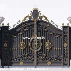 Low Cost Gate Design, Maharaja Gate Grill Iron Gate Stock Photos And Images