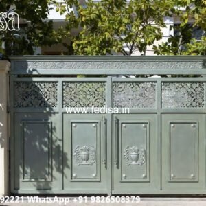 Low Cost Gate Design, Solid Gate Design Iron Gate Stock Photos And Images