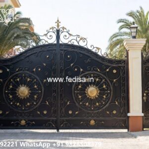 Loha Get Design, Gate Best Colour Iron Gate Stock Photos And Images