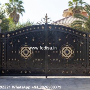 Loha Get Design, Steel Gate With Hpl Sheet Iron Gate Stock Photos And Images