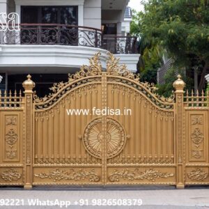 Steel Get Dijain, Grill Gate Design Simple Iron Gate Stock Photos And Images