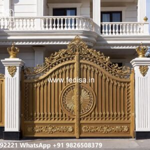Mild Steel Gate Design, Boundary Wall With Grill Design Iron Gate Stock Photos And Images