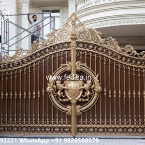 Gate Top Design, Lohe Ka Sliding Gate Iron Gate Stock Photos And Images