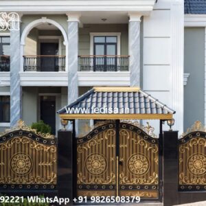 Mild Steel Gate Design, Duplex Gate Design Iron Gate Stock Photos And Images