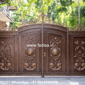 Mild Steel Gate Design, Front Boundary Gate Design Iron Gate Stock Photos And Images