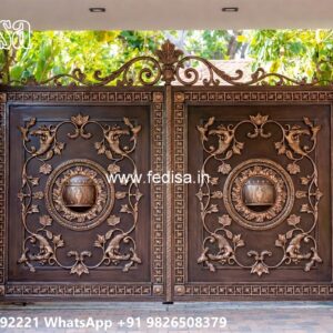 Steel Get Dijain, 4 By 7 Ka Gate Iron Gate Stock Photos And Images