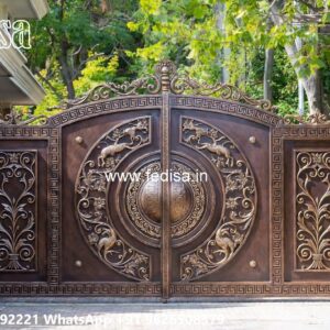 Low Cost Gate Design, Gate Side Design Iron Gate Stock Photos And Images
