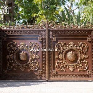 Low Cost Gate Design, Design Gate House Simple Iron Gate Stock Photos And Images