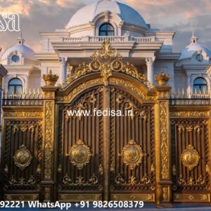 Loha Get Design, Lohe Ke Gate Design Wale Iron Gate Stock Photos And Images