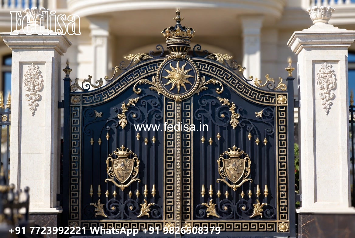 Steel Gate Handle Design, 3 Fold Gate Design Iron Gate Stock Photos And Images