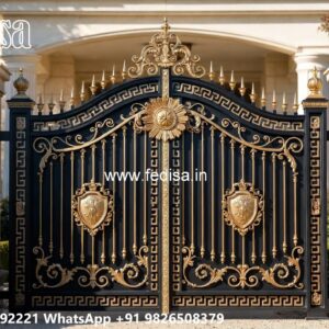 Sliding Gate Design For Small House, Main Gate Ke Colour Iron Gate Stock Photos And Images