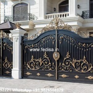 Sliding Gate Lock Design, Maharaja Gate Ka Design Iron Gate Stock Photos And Images