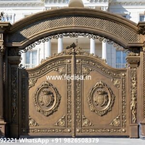 Classic Gate Design, Road Gate Design Iron Gate Stock Photos And Images