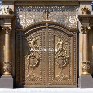 Pipe Design Gate, Wood Gate Design For House Iron Gate Stock Photos And Images
