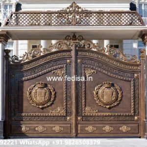 Steel Gate Handle Design, Wpc Gate Design Iron Gate Stock Photos And Images