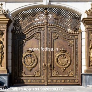 Sliding Gate Design For Small House, Loha Gate Colour Iron Gate Stock Photos And Images