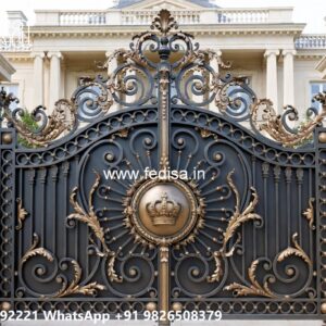 Sliding Gate Design For Small House, Steel Gate Single Palla Iron Gate Stock Photos And Images