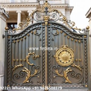 Steel Gate Handle Design, Lohe Ka Gate Pipe Wala Iron Gate Stock Photos And Images