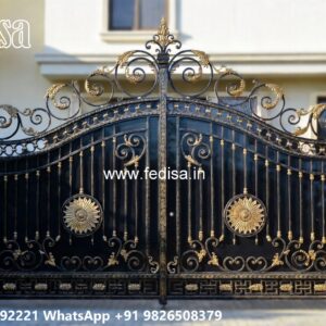 Steel Gate Handle Design, Cast Iron Design For Gate Iron Gate Stock Photos And Images