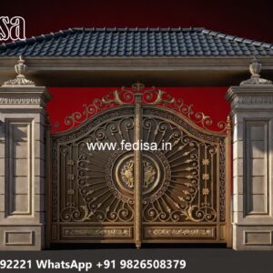 Classic Gate Design, Makan Ke Men Gate Iron Gate Stock Photos And Images