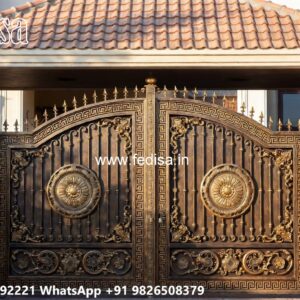 Fancy Steel Gate Design, Makan Ke Get Ki Dijain Iron Gate Stock Photos And Images