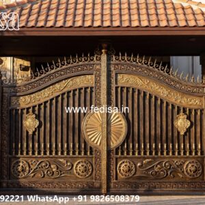 Pipe Design Gate, Naye Design Ka Gate Iron Gate Stock Photos And Images