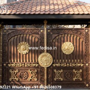 Classic Gate Design, Main Gate With Mini Gate Iron Gate Stock Photos And Images