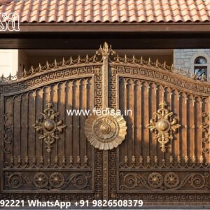 Sliding Gate Lock Design, Front Design Gate Iron Gate Stock Photos And Images
