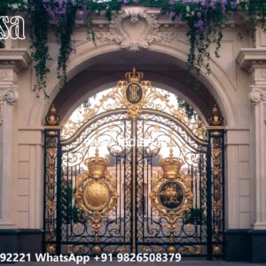 Gate Cover Design, Simple Boundary Wall Design With Gate Iron Gate Stock Photos And Images