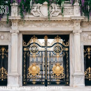 Classic Gate Design, Sliding Compound Gate Iron Gate Stock Photos And Images