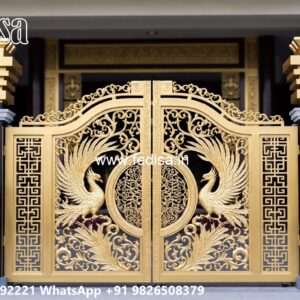 Classic Gate Design, Gate Design 10 Feet Iron Gate Stock Photos And Images