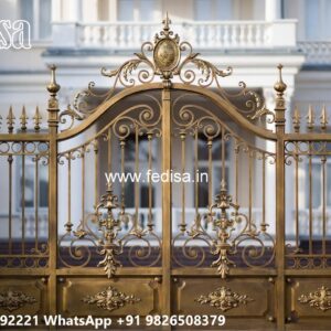 Steel Gate Handle Design, Main Gate Steel Ka Iron Gate Stock Photos And Images