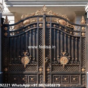 Sliding Gate Lock Design, Iron Gate Design 4 Feet Iron Gate Stock Photos And Images