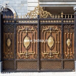 Sliding Gate Design For Small House, Gate Sliding Door Design Iron Gate Stock Photos And Images