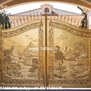 Sliding Gate Design For Small House, Lohe Ki Chadar Ka Gate Iron Gate Stock Photos And Images