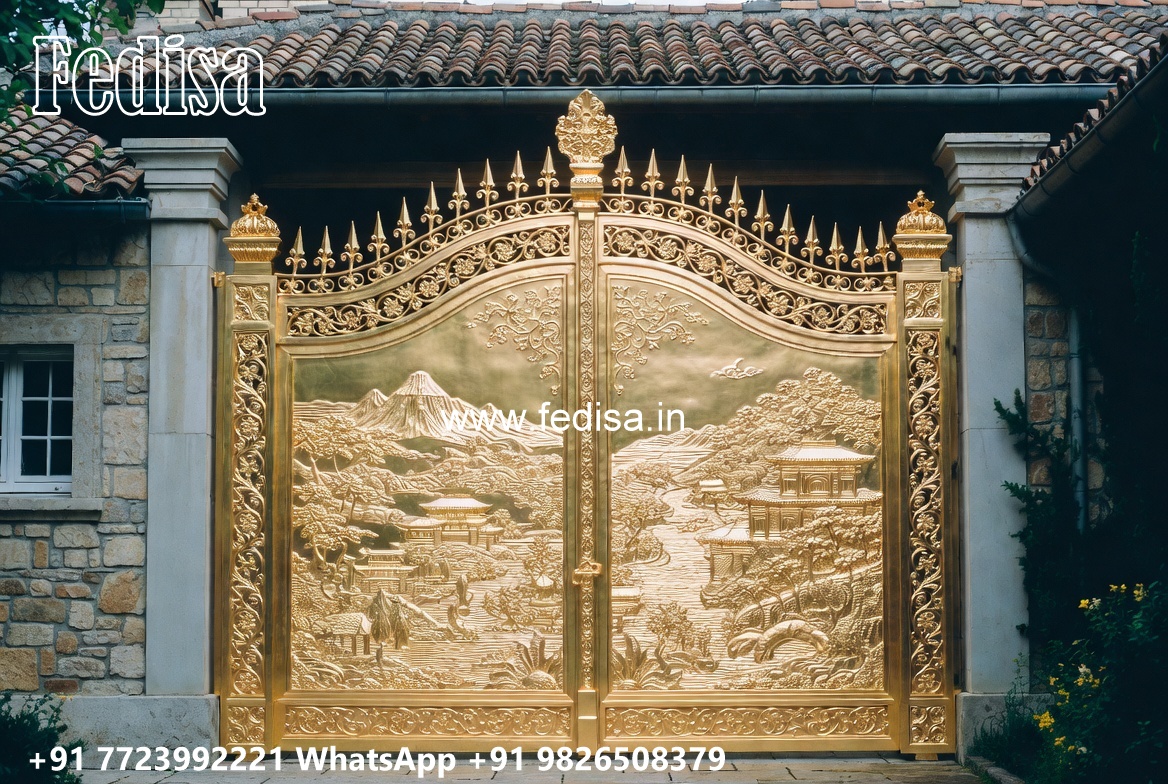 House Entry Gate Design, 4 By 7 Ka Gate Iron Gate Stock Photos And Images