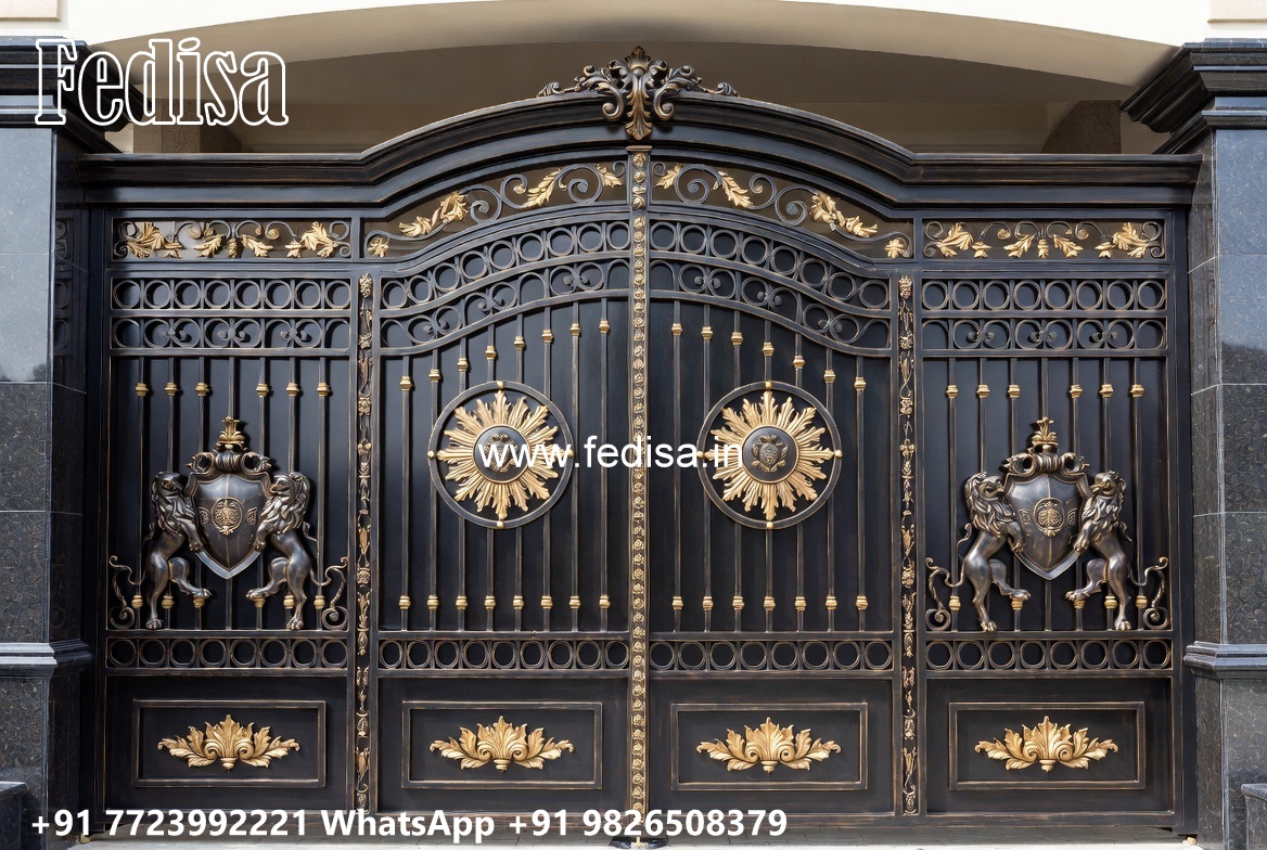 Steel Gate Handle Design, Channel Gate Ka Design Iron Gate Stock Photos And Images