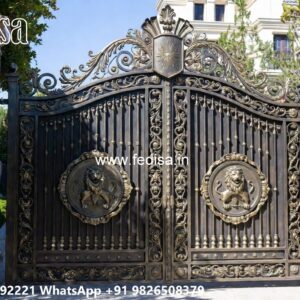 Sliding Gate Design For Small House, Metal Front Gate Design Iron Gate Stock Photos And Images