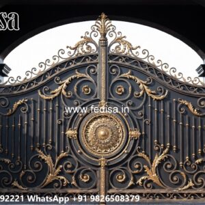 House Entry Gate Design, Maharaja Steel Gate Iron Gate Stock Photos And Images