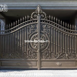 Modern Front Gate, Aluminium Gate Design Iron Gate Stock Photos And Images