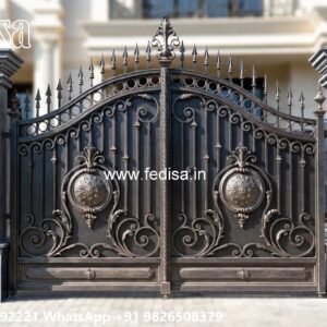 Traditional Gate Design, Channel Gate Design Iron Gate Stock Photos And Images