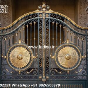 Modern Front Gate, Boundary Grill Design Iron Gate Stock Photos And Images