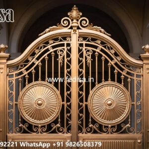 Steel Gate Ka Design, Lohe Ke Darwaje Ka Design Iron Gate Stock Photos And Images