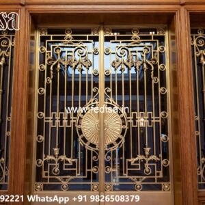 Traditional Gate Design, Grill Gate Colour Iron Gate Stock Photos And Images