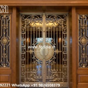 Steel Gate Ka Design, Iron Main Gate Design 2026 Iron Gate Stock Photos And Images