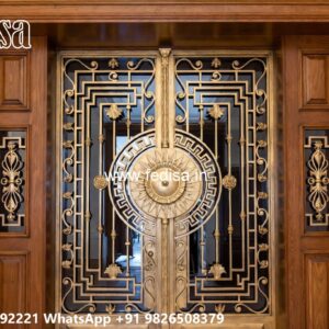 Modern Front Gate, Front Garden Gates Iron Gate Stock Photos And Images